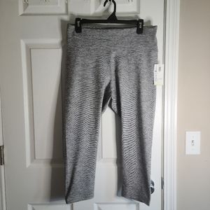 Old Navy Gray High Rise Crop Leggings XL